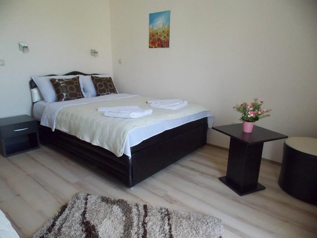 Guesthouse Vila Dnd Niska Banja Quarto foto
